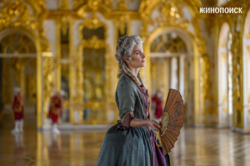 Боярская появилась на новых кадрах со съемок сериала «Великая»