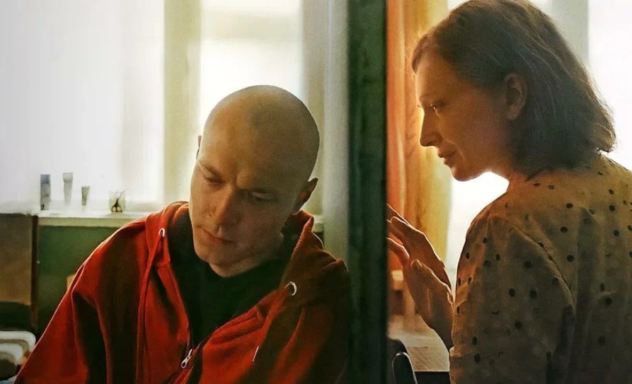 Драма «Мама, я дома» с Юрой Борисовым стала победителем Russian Film Week в Париже