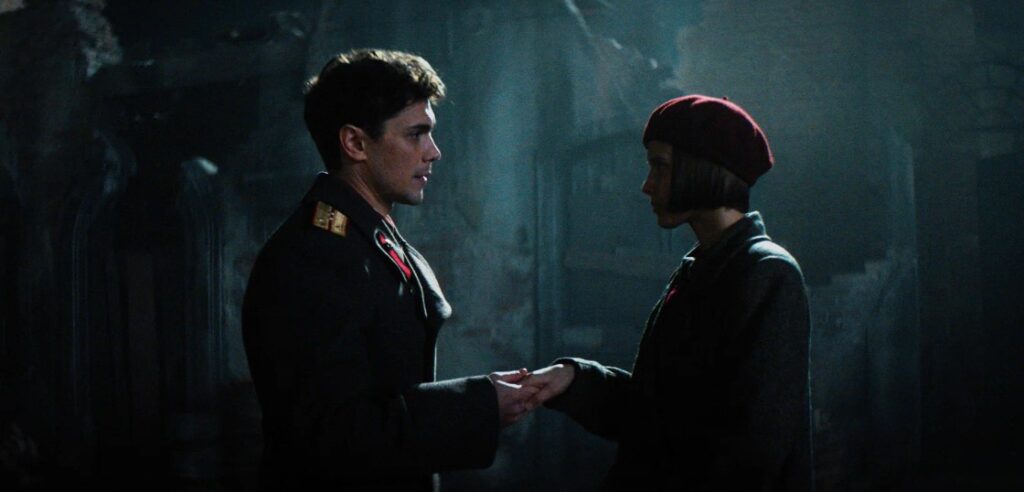 Состоялась премьера «Нюрнберга» с Безруковым: стоит ли ее смотреть?