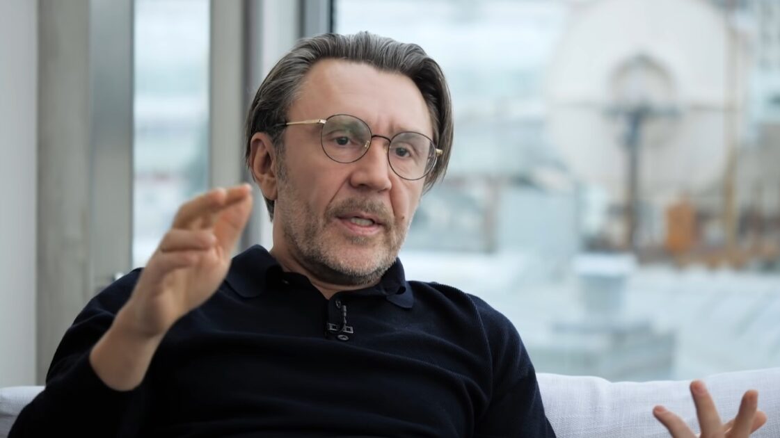 Шнуров внезапно получил судебный иск на миллион