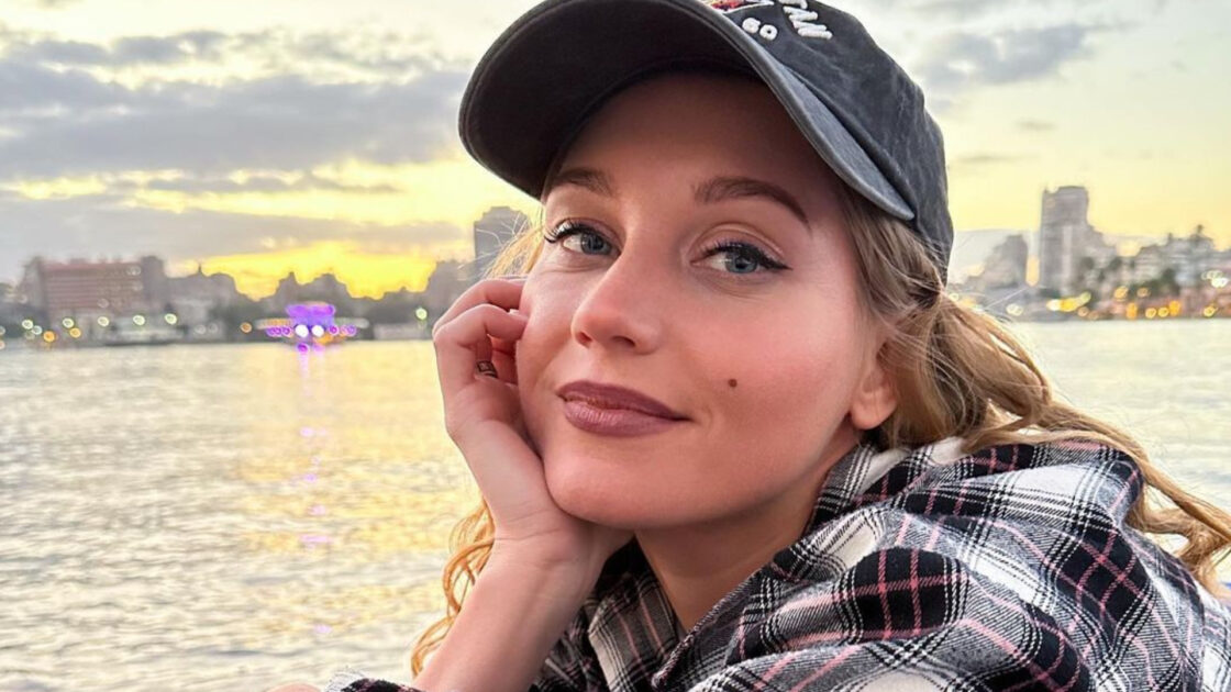 Асмус оскорбили прямо во время спектакля, где она играла главную роль