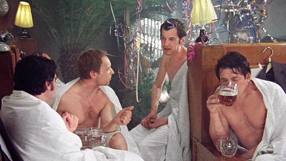 Взболтать, но не смешивать: готовим коктейли из культового кино у себя дома