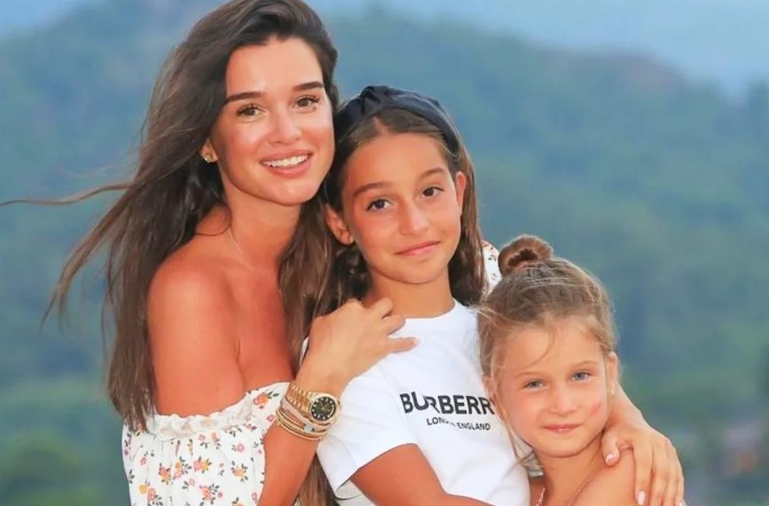 Бородина подарила дочерям иномарку по цене квартиры