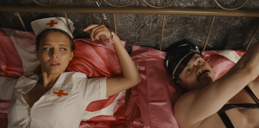 Почему в российском кино так плохо снимают постельные сцены. Или хорошо?
