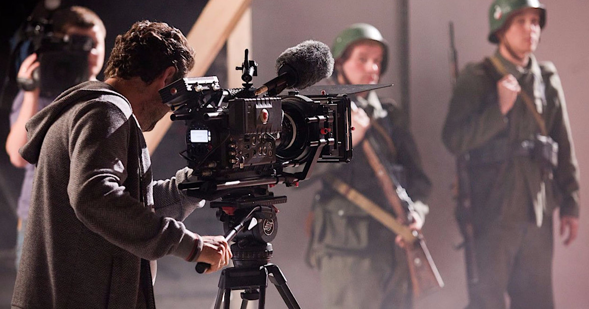 Гонки, погони и взрывы: как создают спецэффекты в кино Гонки, погони и взрывы: как создают спецэффекты в кино