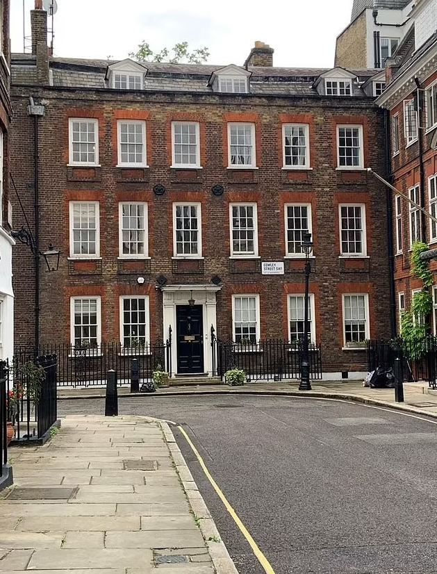 Дом, где снимался фильм о Мэри Поппинс, был куплен за 12 миллионов фунтов