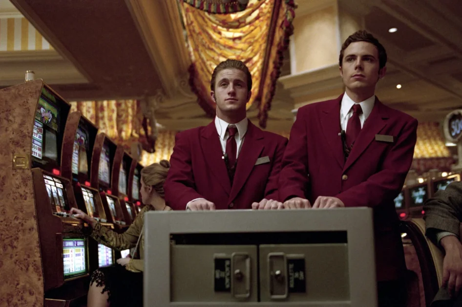 Режиссёр приквела «Одиннадцать друзей Оушена» покинул проект