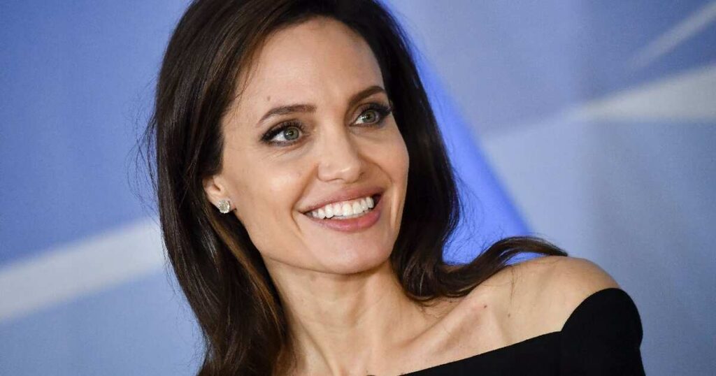 Сердце Анджелины Джоли вновь занято: кто стал новым избранником актрисы