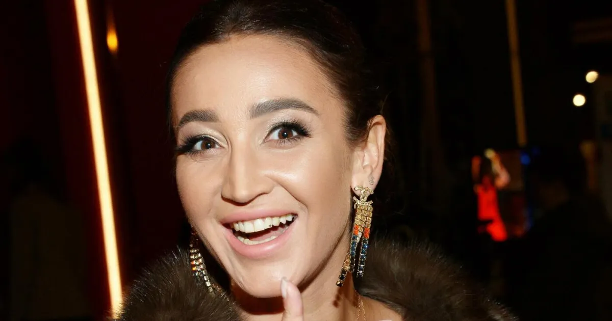 «Я гениальная актриса»: Ольга Бузова снялась в фильме «Звезды в Сибири»