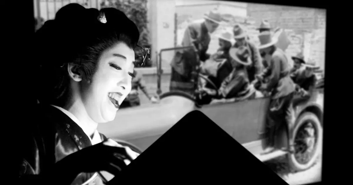 Кто такие бэнси и какова их роль в японском немом кино Кто такие бэнси и какова их роль в японском немом кино