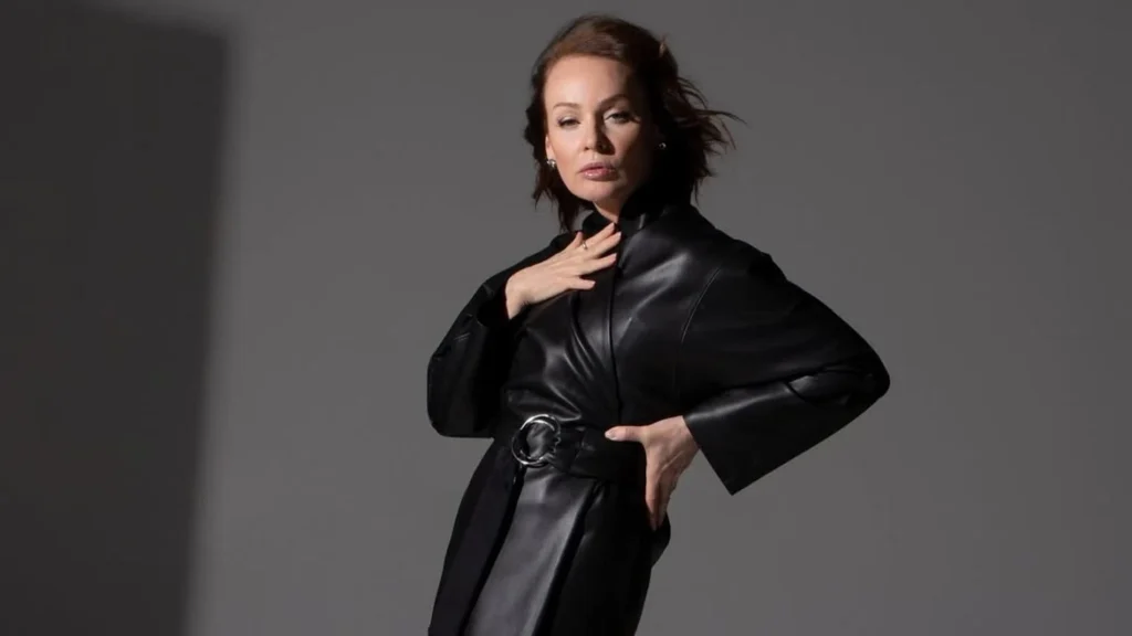 Звезда сериалов Жанна Эппле: сколько 60-летняя актриса потратила на пластику лица