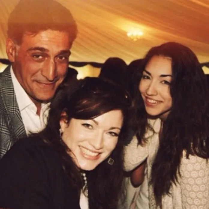 Дети от Хмельницкой: кем стали взрослые дочери Тиграна Кеосаяна