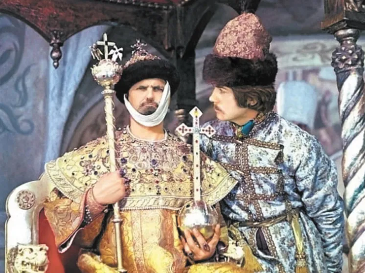 Почему «Иван Васильевич меняет профессию» Леонида Гайдая вызывает споры у знатоков прошлого Почему «Иван Васильевич меняет профессию» Леонида Гайдая вызывает споры у знатоков прошлого