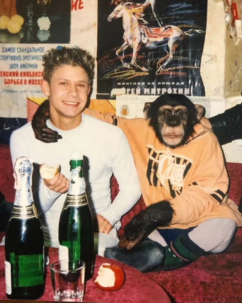 Редкие снимки из 90-х: Жуков и пугачевская чета, бородатый Машков