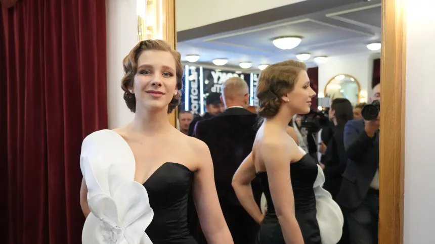 Эволюция стиля Лизы Арзамасовой: от школьницы до элегантной актрисы