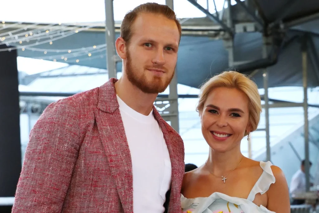 Как судьба изменила отношения: история Пелагеи и Ивана Телегина