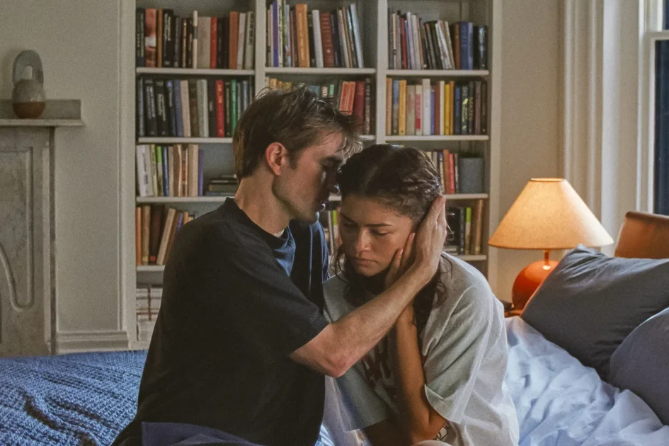 «Вот это драма!» с Робертом Паттинсоном и Зендеей стартовала в прокате «Вот это драма!» с Робертом Паттинсоном и Зендеей стартовала в прокате