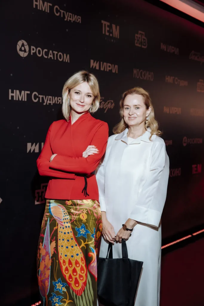 Надежда и Анна Михалковы показались вместе на публике